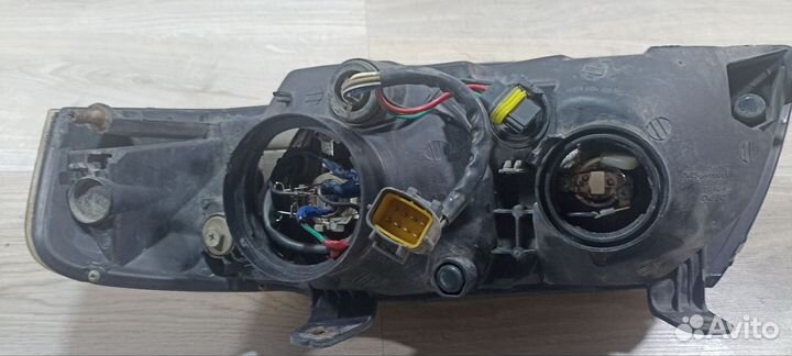 Фара ниссан альмера классик B10 правая