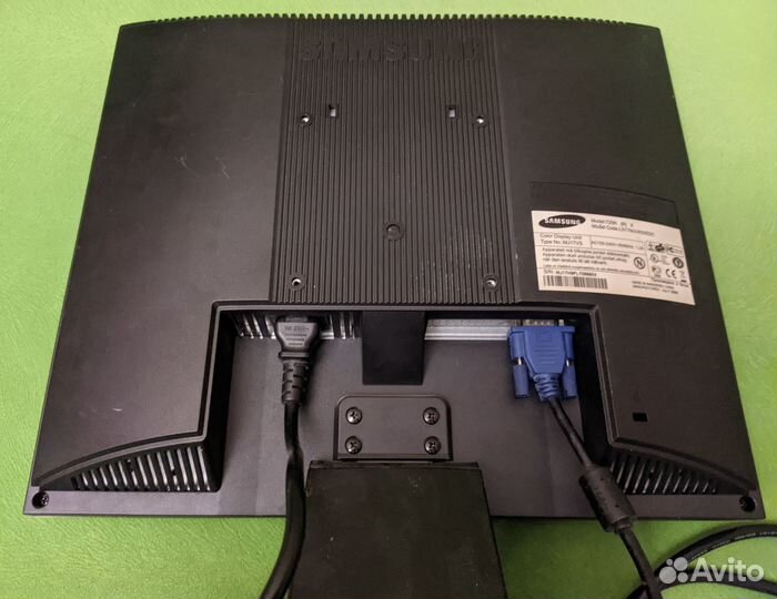 Монитор 17 дюймов