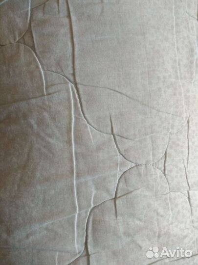 Подушки, одеяло, покрывала