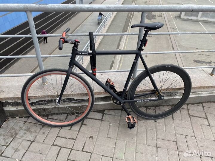 Шоссейный велосипед фикс