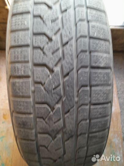 Kumho I'Zen RV Asymmetric 235/65 R17