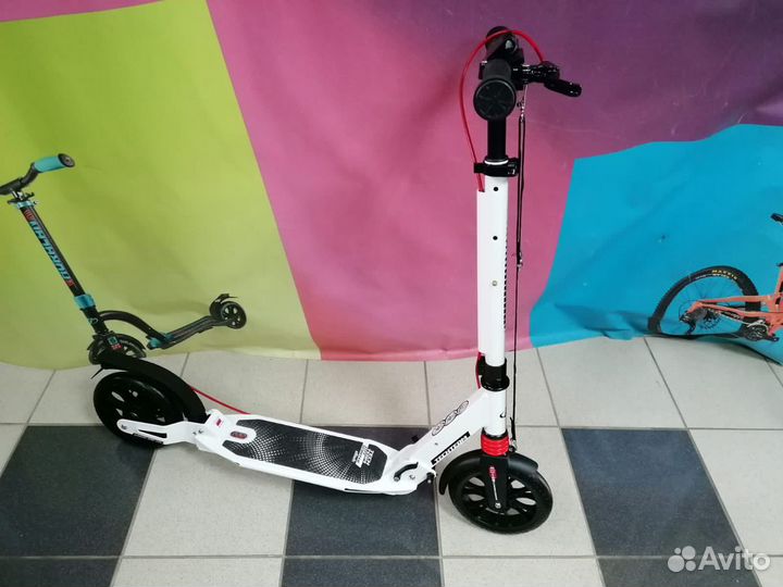 Самокат с дисковым тормозом