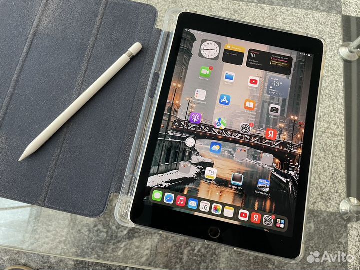 Apple iPad Pro 9.7 + Apple Pencil
