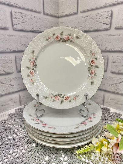 Набор тарелок 