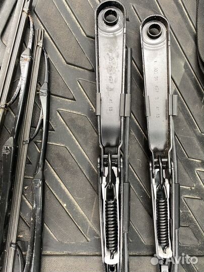 Рычаг стеклоочистителя Iveco