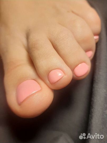 Маникюр педикюр