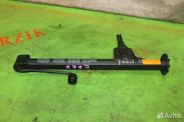 Домкрат Mercedes E-Class W210 611.961 2.2 CDI 2000