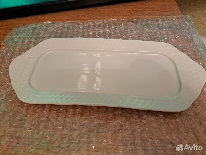 Новая тарелка сервировочная