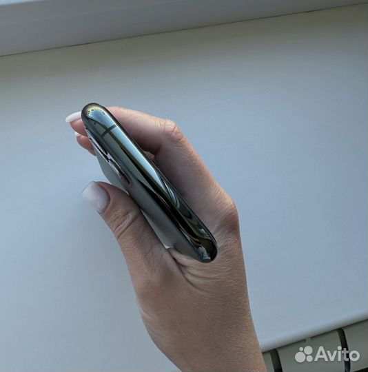 iPhone 11 Pro, 64 ГБ