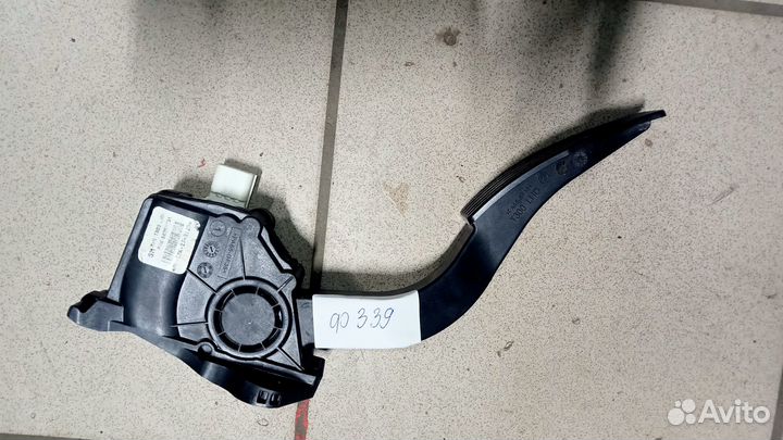 Педаль газа Шевроле Кобальт