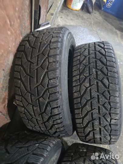 Kormoran Snow 225/55 R16 95H