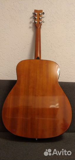 Электроакустическая гитара Yamaha fg800