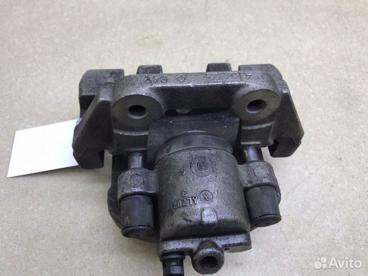 Суппорт задний правый Bmw X5 E70 2006-2010