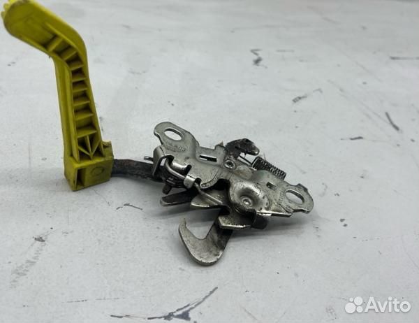 Замок капота передний Citroen C3 Picasso хэтчбек