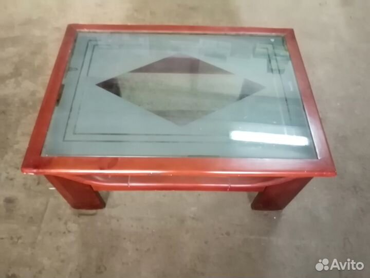 Журнальный столик бу