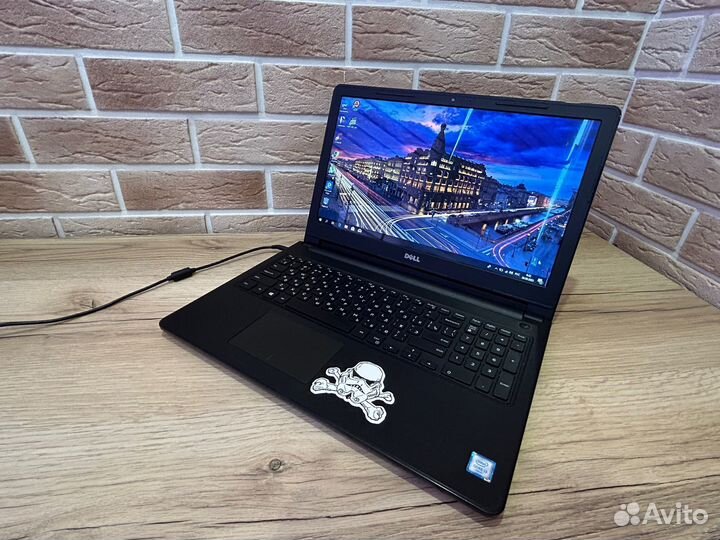 Dell inspiron 15-3567(core I3-6006U+SSD 128GB+8GB)