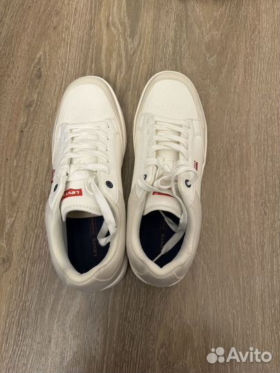 Кроссовки levis новые
