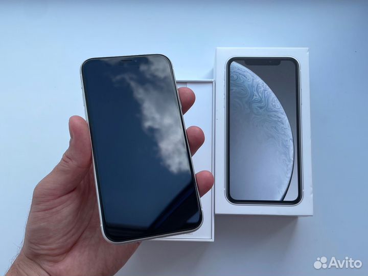 iPhone XR White