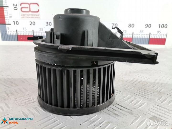 Моторчик печки Volkswagen Bora 2000 1J1819021C