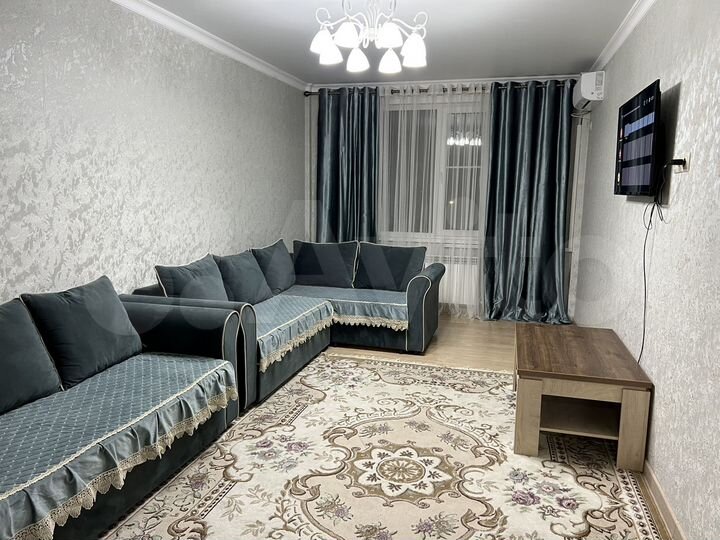 2-к. квартира, 80 м², 3/10 эт.