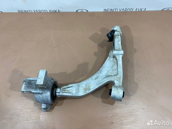 Рычаг нижний передний левый Infiniti Fx30D Qx70