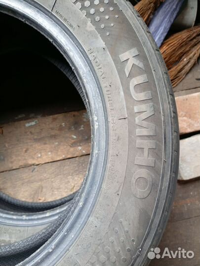 Kumho Ecowing ES31 215/60 R16