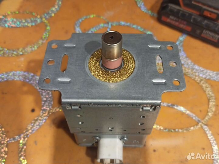 Магнетрон для микроволновки