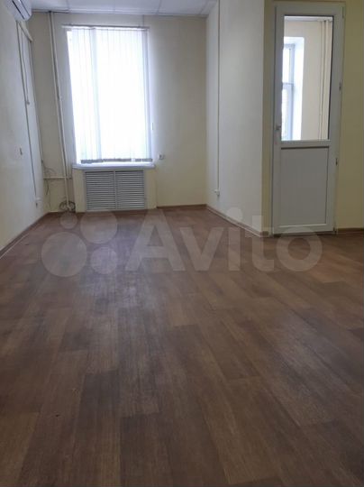 Офис, 25 м² на 1 эт.+ бесплатн. парковочное место