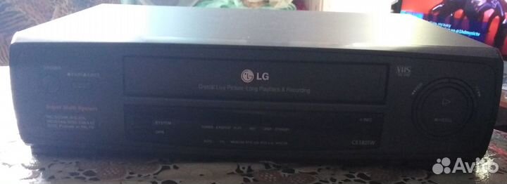 Видеомагнитофон LG CL182TW