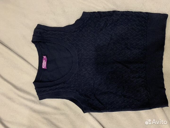 Жилетка для девочки школьная