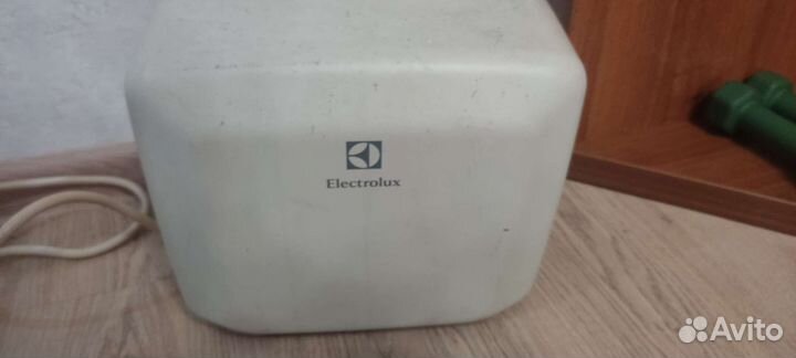 Сушилка для рук electrolux