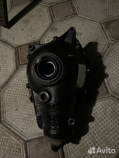 Редуктор рест бмв е53 перед