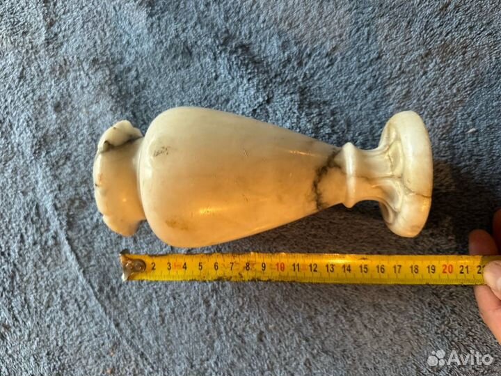 Ваза из натурального камня для цветов