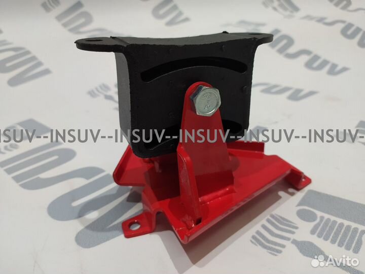 Третья опора раздаточной коробки Шевроле Нива 2123