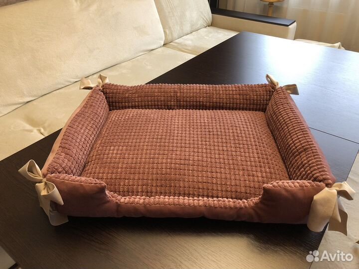 Лежанка для кошек