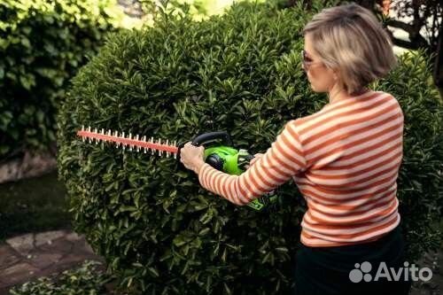 Кусторез Greenworks G40HT61