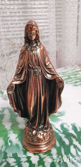 Бронзовая статуэтка Дева Мария
