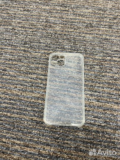 Чехол на iPhone 13