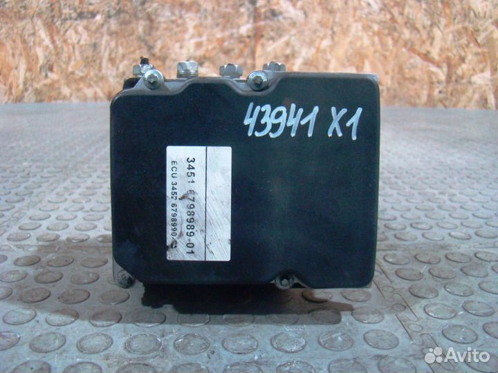 BMW X1 E84 Блок ABS (насос)