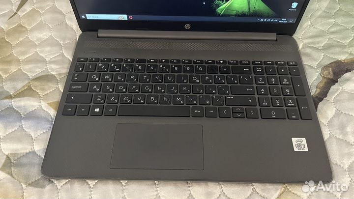 Ноутбук HP на Core i3