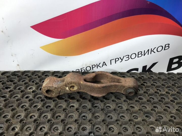 Кронштейн торсиона кабины Renault Major