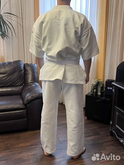 Кимоно для занятия спортом