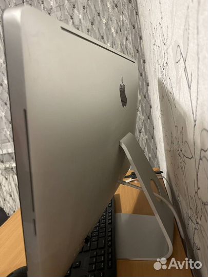 iMac 21.5 2011 Mid