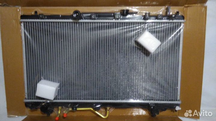 Радиатор двс toyota carina