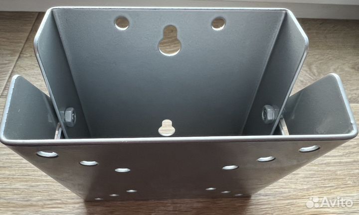 Кронштейн для настенного крепления LCD телевизоров