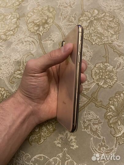 iPhone Xs, 64 ГБ
