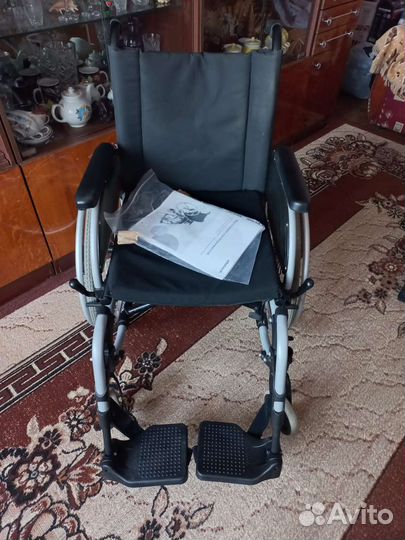 Инвалидная коляска б у 3 месяца