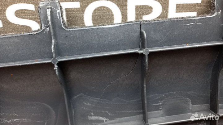 Накладка пола под задним сиденьем Mercedes-Benz