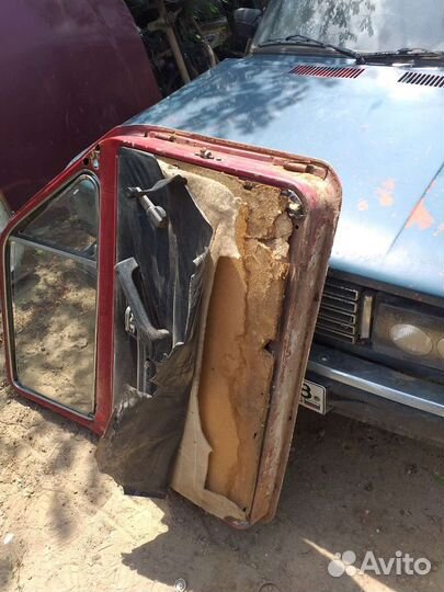 Передние двери на ниву