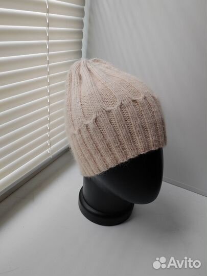 Шапка женская вязаная